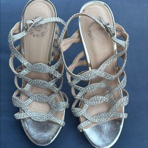 I.Miller Silver heels sandals w rhinestones 7
